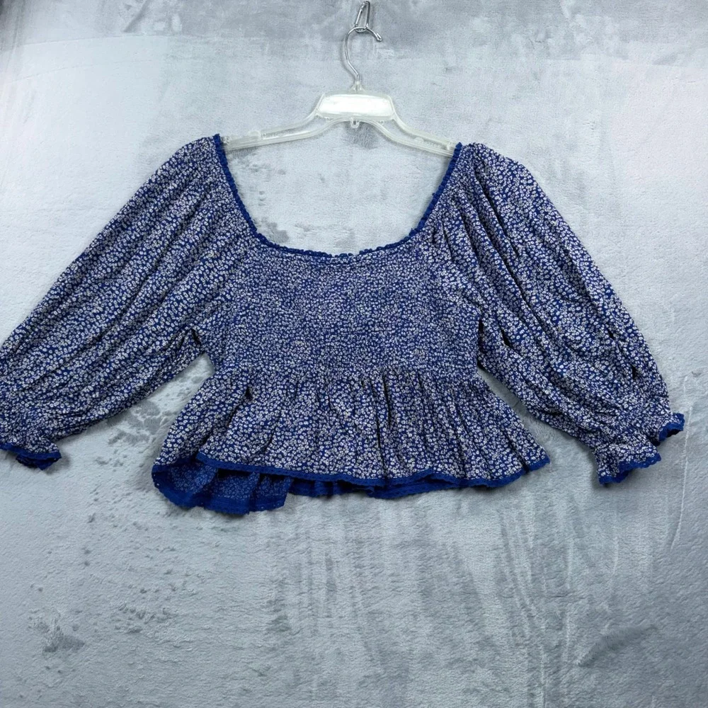 Free People Top Womens M Blue Floral Smocked Puff Sleeve Peplum Blouse